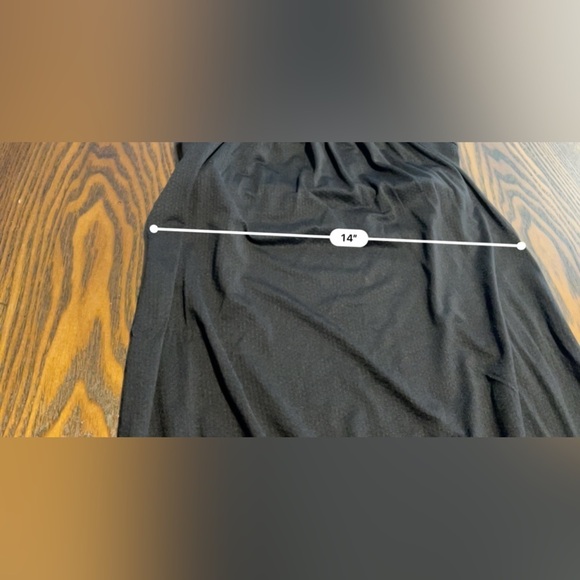 Lululemon Black No Limits Tank top Women’s 4 built in bra running yoga - Picture 13 of 16